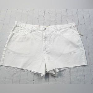 [Universal Thread] NWT white denim cutoff boyfriend short women’s size 16